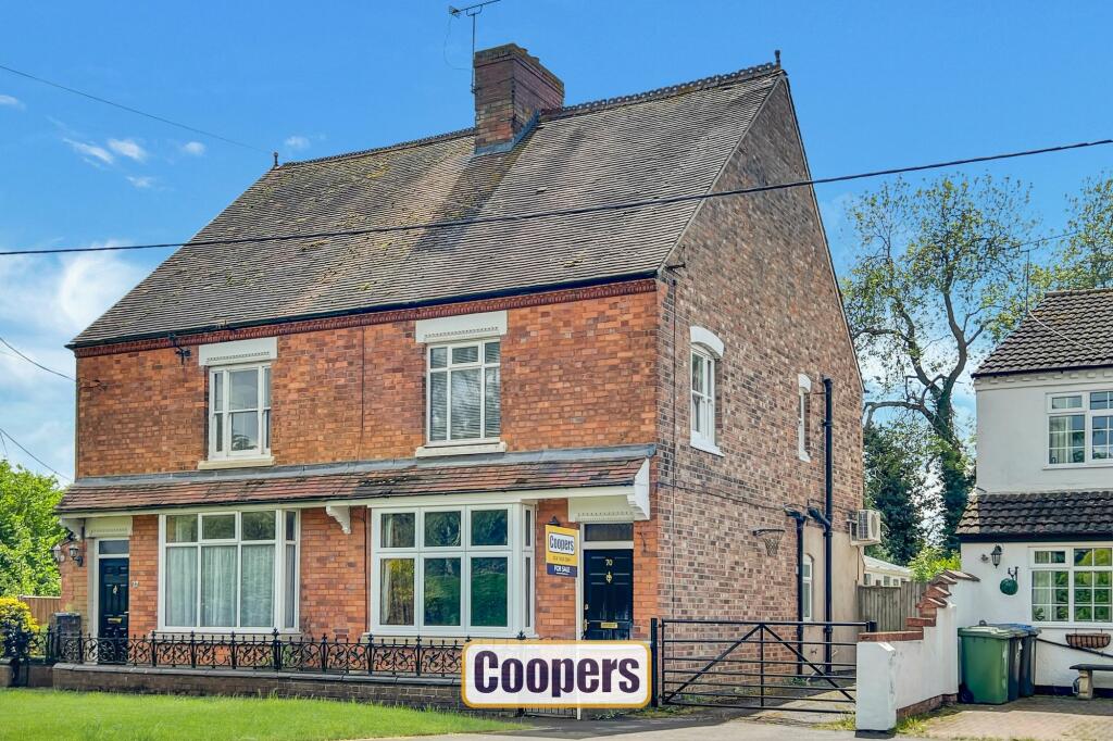 3 bedroom semidetached house for sale in Lower Road, Barnacle, CV7