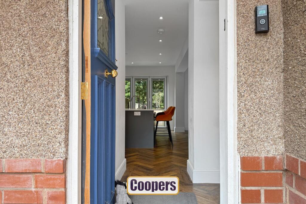 Main image of property: Stoneleigh Avenue, Earlsdon, CV5