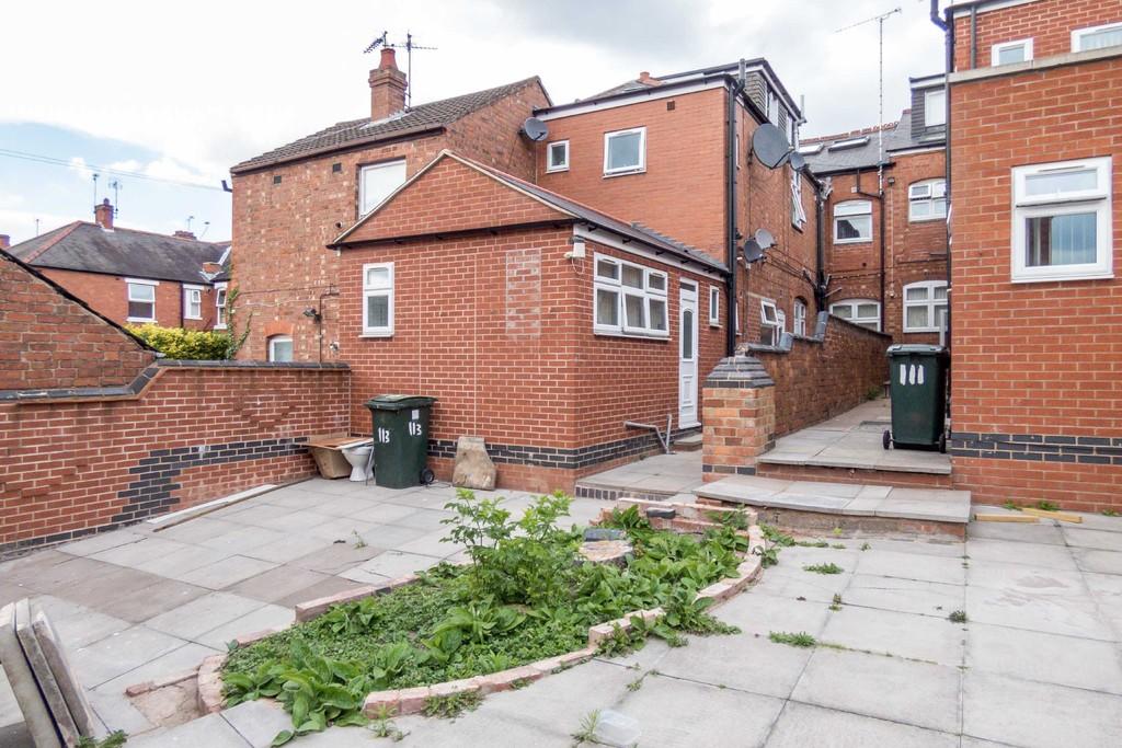 studio flat for rent in Holyhead Road, Lower Coundon, Coventry, CV1