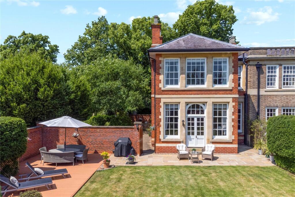 Main image of property: Gonerby Court, Gonerby Hill Foot, Grantham, Lincolnshire, NG31