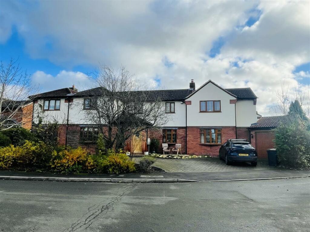 Additional property image - Falcon Close, Whitestone