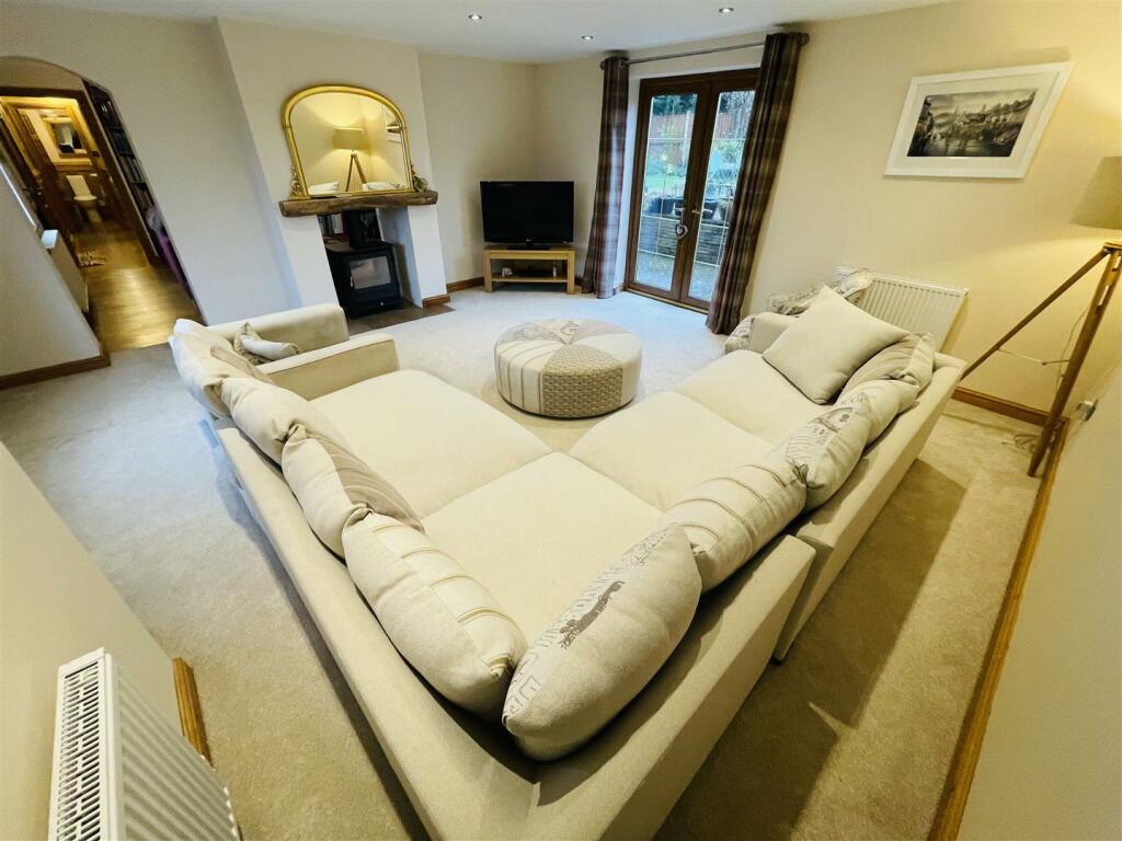Additional property image - Falcon Close, Whitestone