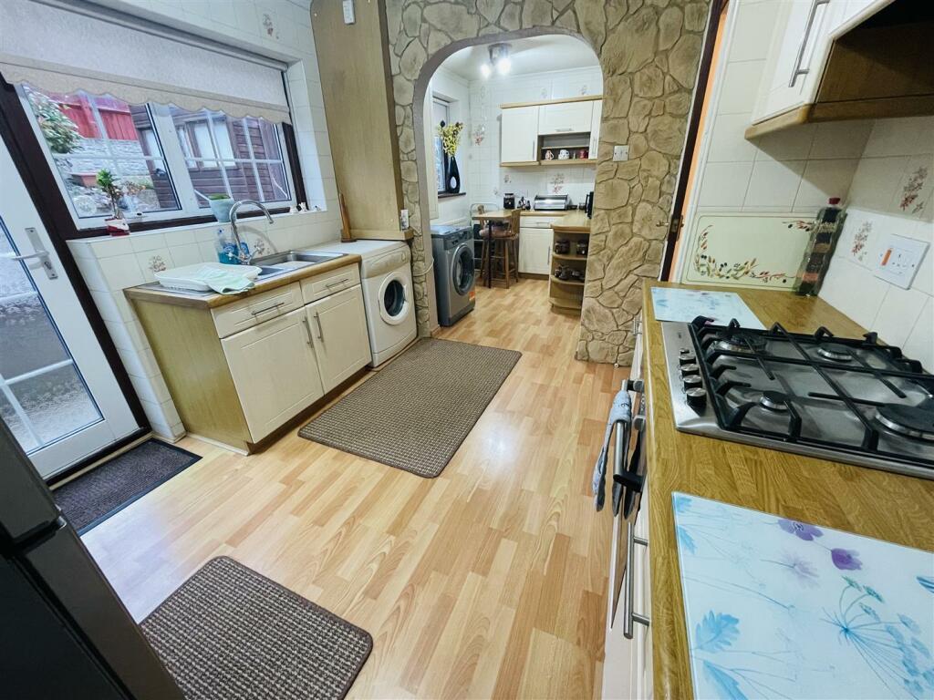 Additional property image - Hillside, Hartshill