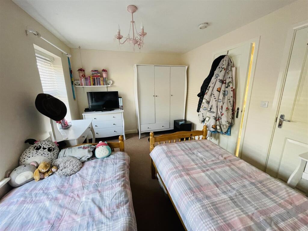 Additional property image - Queen Elizabeth Road, Nuneaton