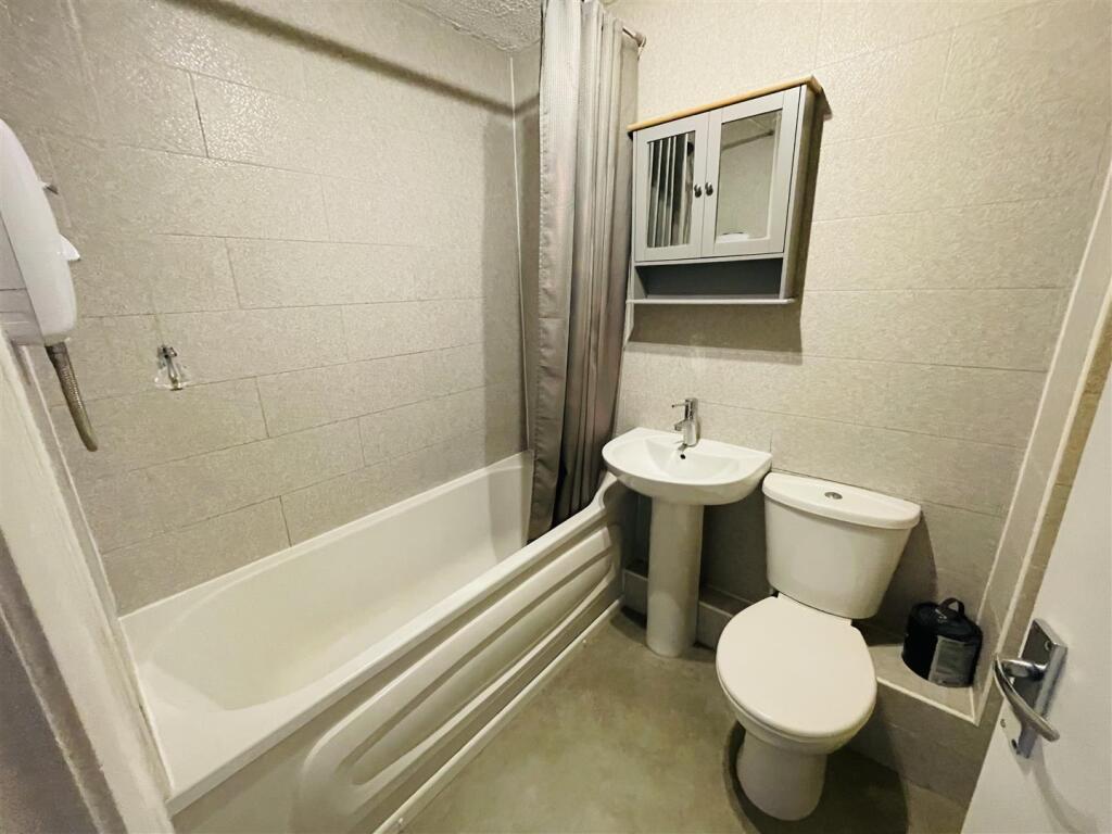 Additional property image - Sheringham Close, Crowhill
