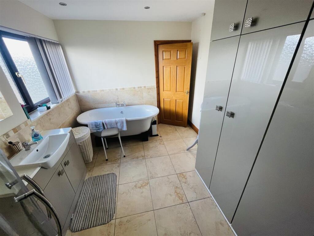 Additional property image - Middelburg Close, Whitestone