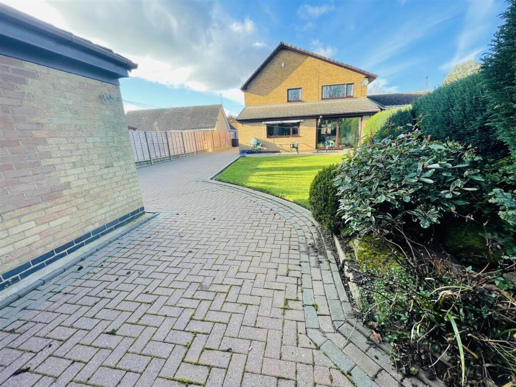 Additional property image - Middelburg Close, Whitestone