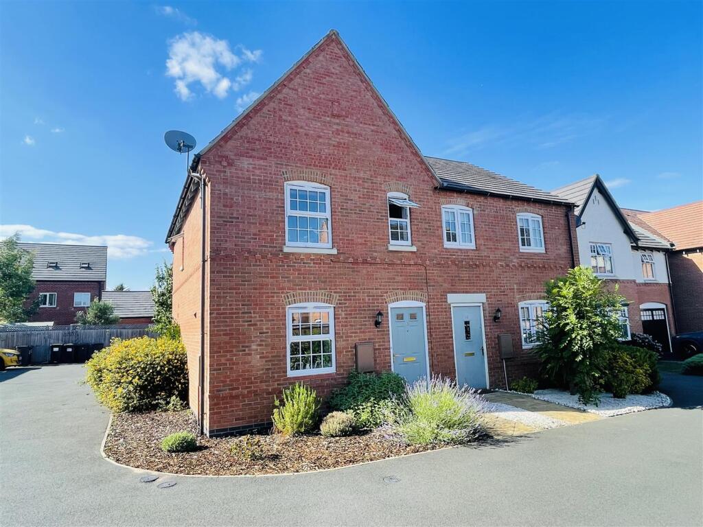 Main image of property: Weft Way, Nuneaton