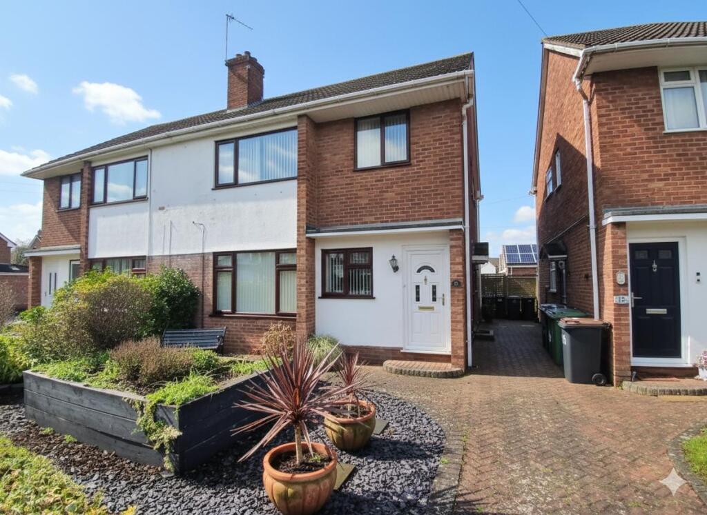 Main image of property: Devon Close, Sunnyside, Nuneaton