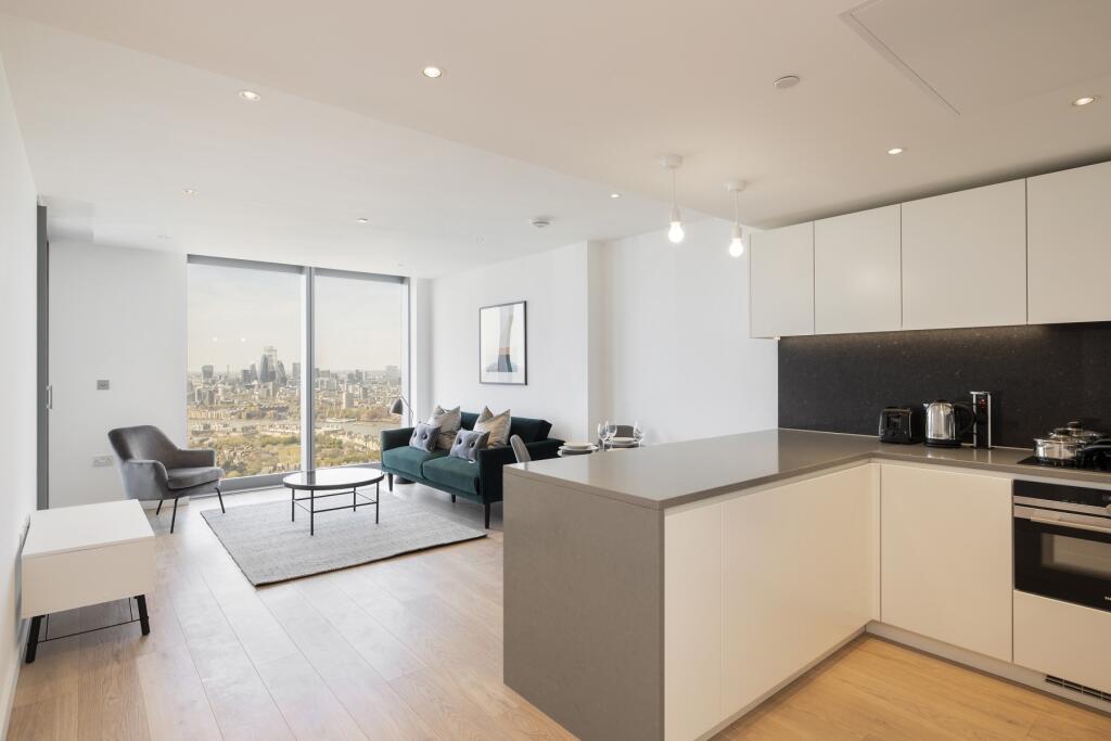 Main image of property: Landmark Pinnacle, Marsh Wall, E14