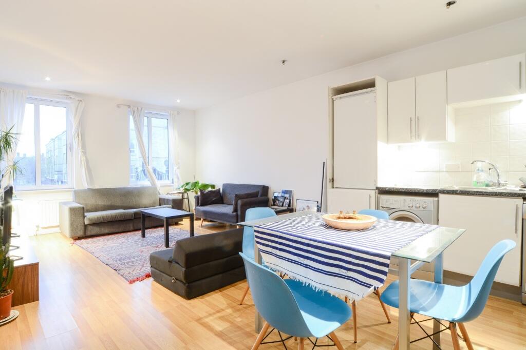 Main image of property: Market Court, N1 5LQ