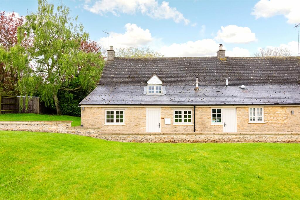 Main image of property: Green Farm, Puxley, Northamptonshire, NN12