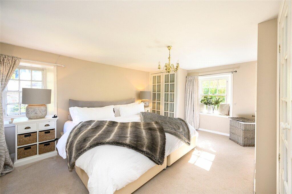 6 bedroom detached house for sale in The Old Golf House, Newbattle