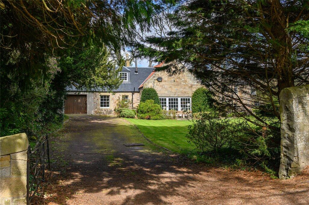 6 bedroom detached house for sale in The Old Golf House, Newbattle