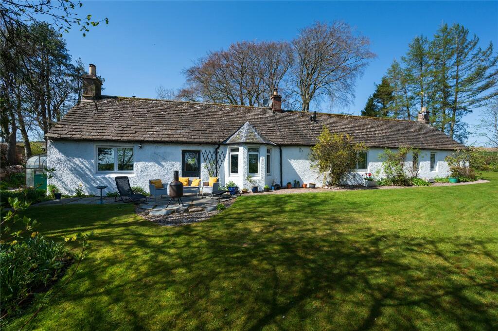 4 bedroom detached house for sale in Kingoldrum, Kirriemuir, Angus, DD8