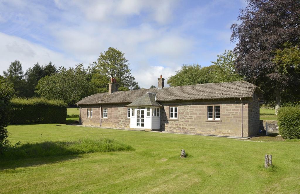 6 bedroom house for sale in Tullybelton Estate, Bankfoot, Perth