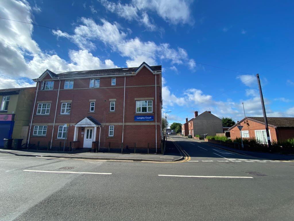 Main image of property: Broad Street, Oldbury, West Midlands, B69