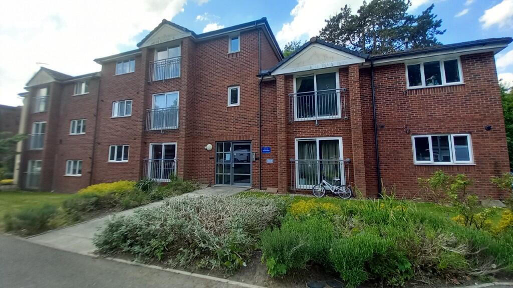 Main image of property: Foxlands Crescent, Wolverhampton, West Midlands, WV4