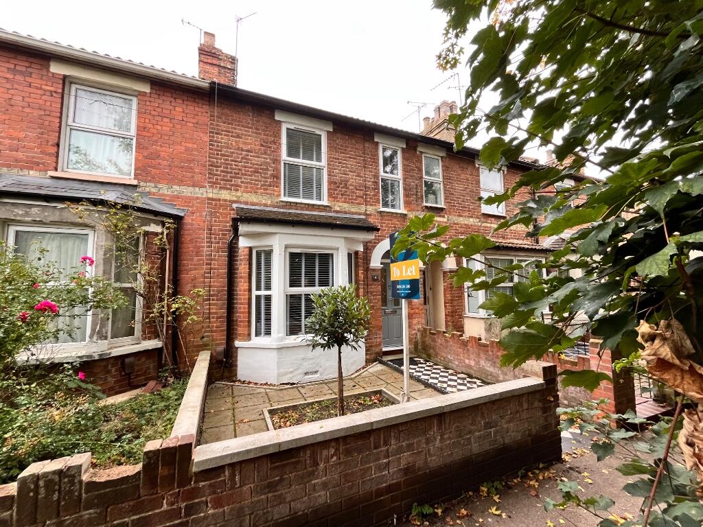 Main image of property: Coronation Villas, Aylesbury, Buckinghamshire, HP21