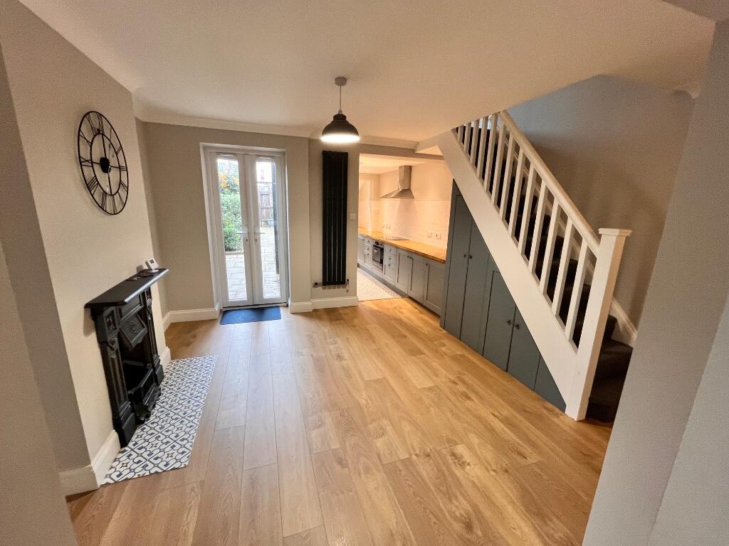 Main image of property: Coronation Villas, Aylesbury, Buckinghamshire, HP21