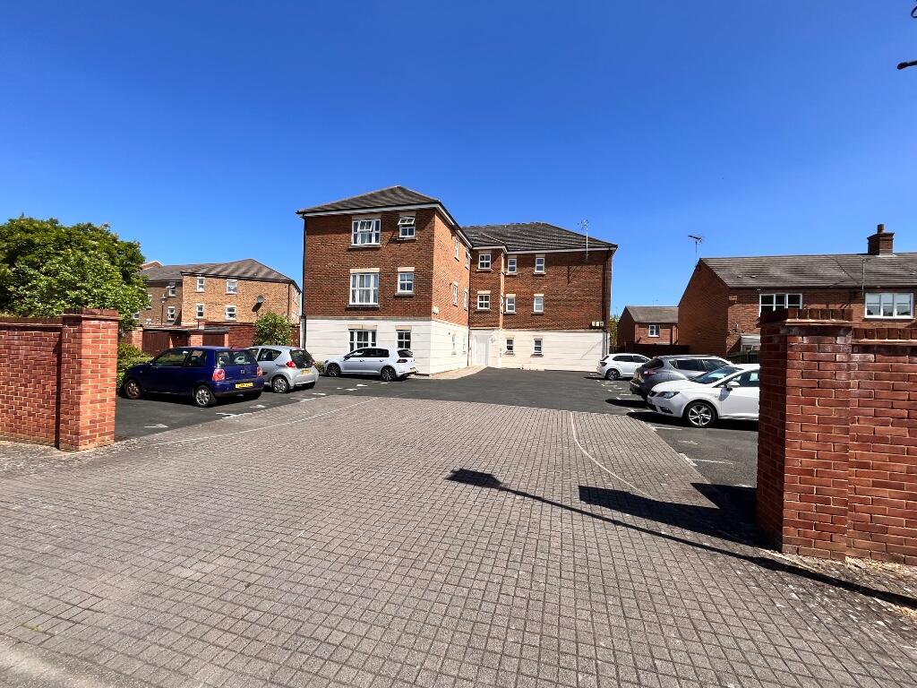 Main image of property: Kingsgate, Aylesbury, Buckinghamshire, HP19