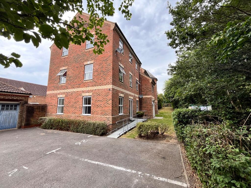 Main image of property: Queensgate, Fairford Leys, Aylesbury,HP19