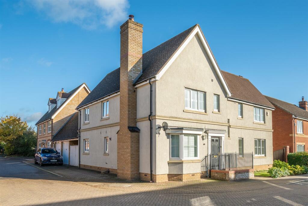 4 bedroom house for sale in Brickbarns, Great Leighs, Chelmsford, CM3