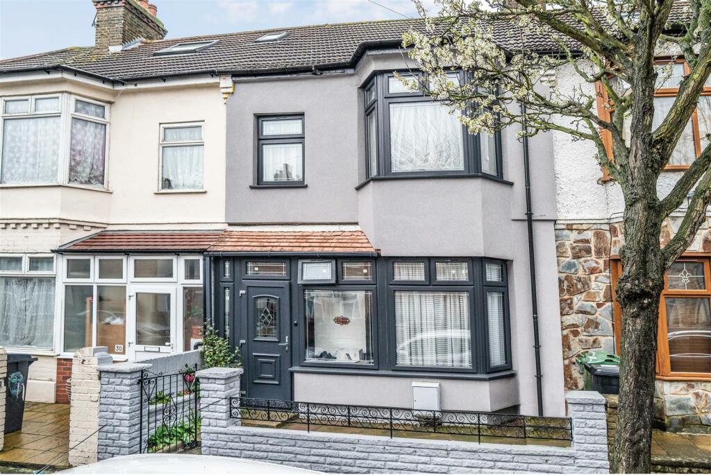 3 bedroom terraced house for sale in Theobald Road, London, E17