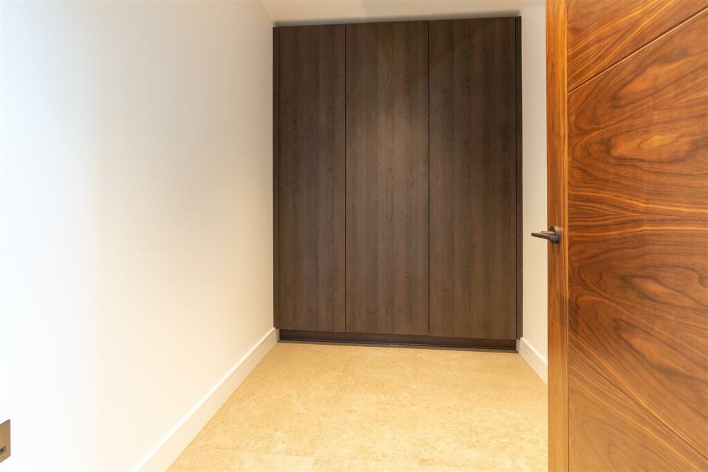 Additional property image - Broomhills Chase, Little Burstead, Billericay