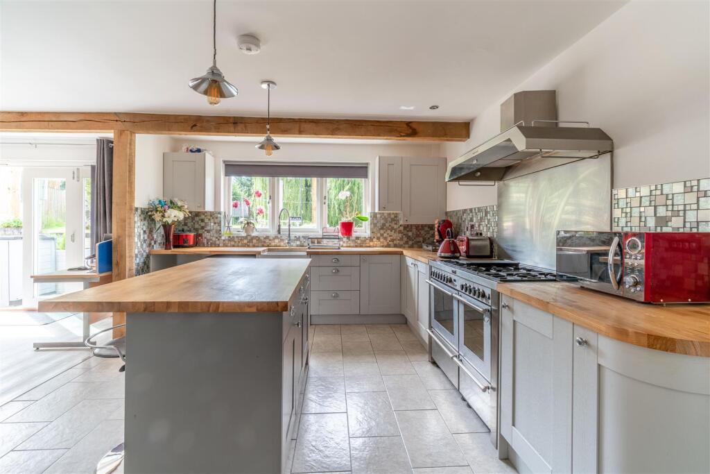 Additional property image - Harlow Common, Harlow