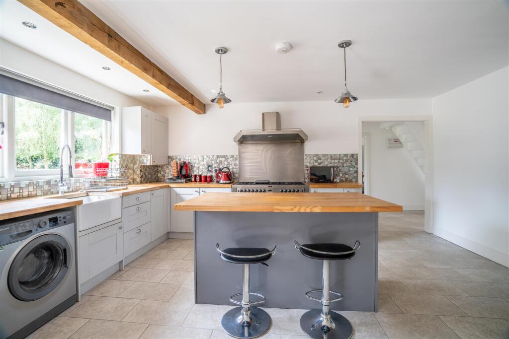 Additional property image - Harlow Common, Harlow