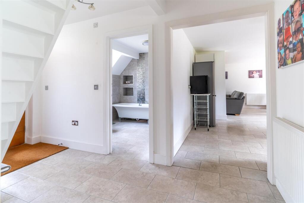 Additional property image - Harlow Common, Harlow