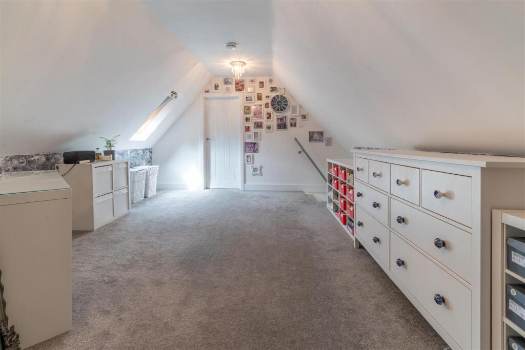 Additional property image - Harlow Common, Harlow