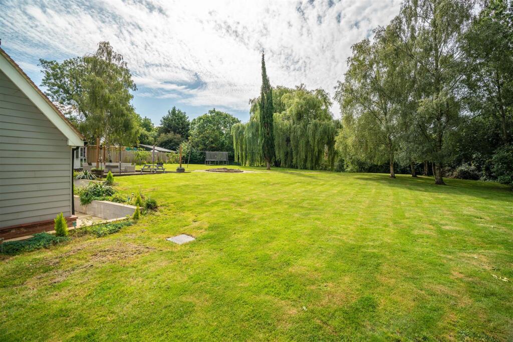 Additional property image - Harlow Common, Harlow