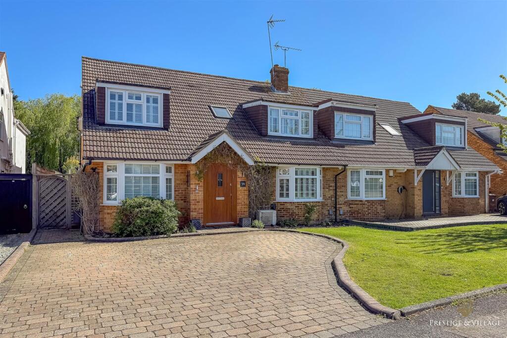 Main image of property: Park Crescent, Elstree, Borehamwood