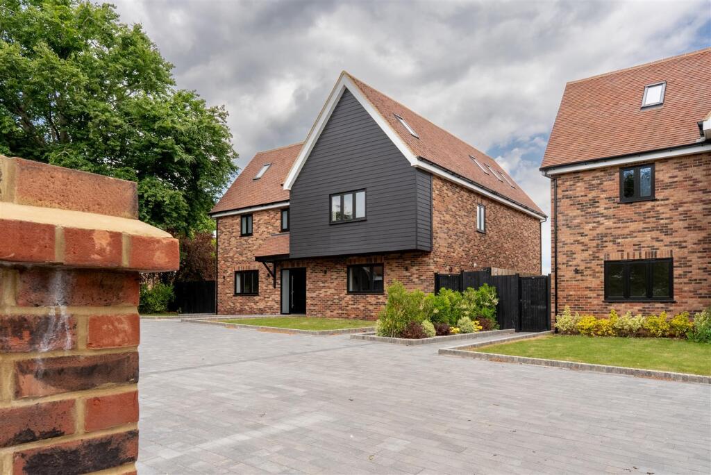 Main image of property: Chapel Court,  Sheering