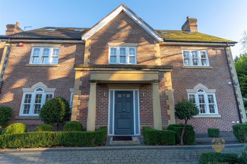 Main image of property: Spencer Close, Radlett