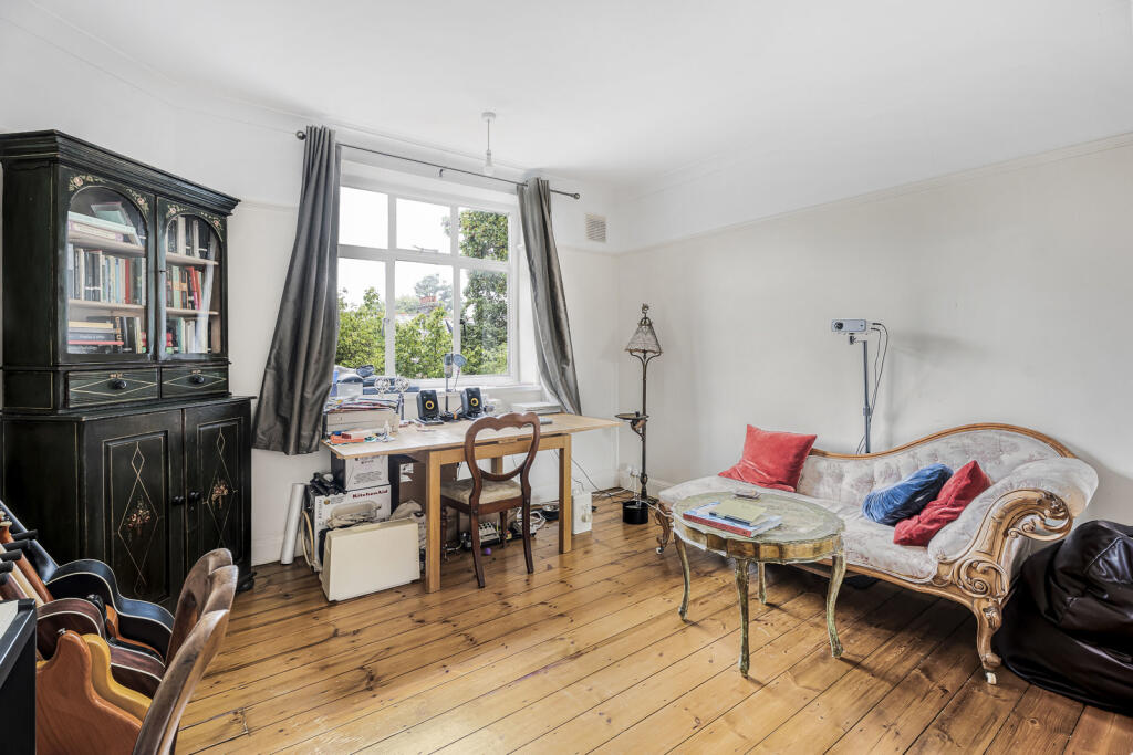 Main image of property: Haslemere Road, London, N8