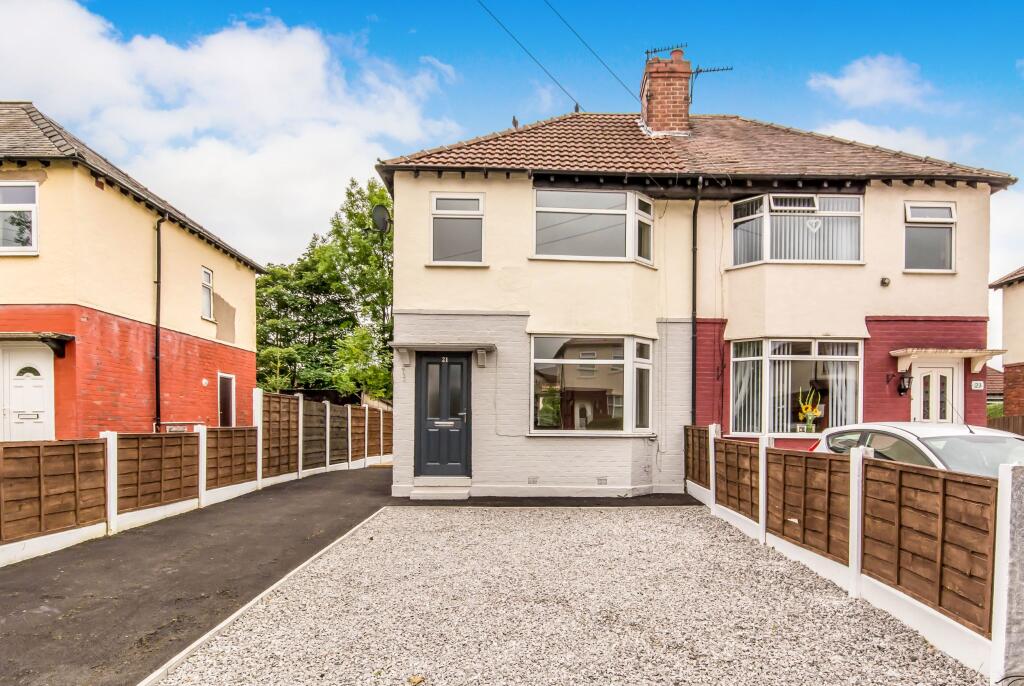 Main image of property: Sandileigh Avenue, Brinnington, SK5
