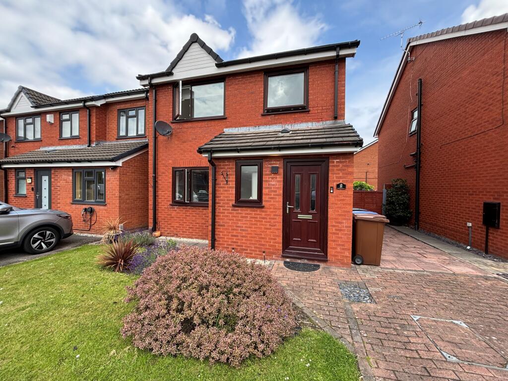Main image of property: Ashbrook Farm Close SK5