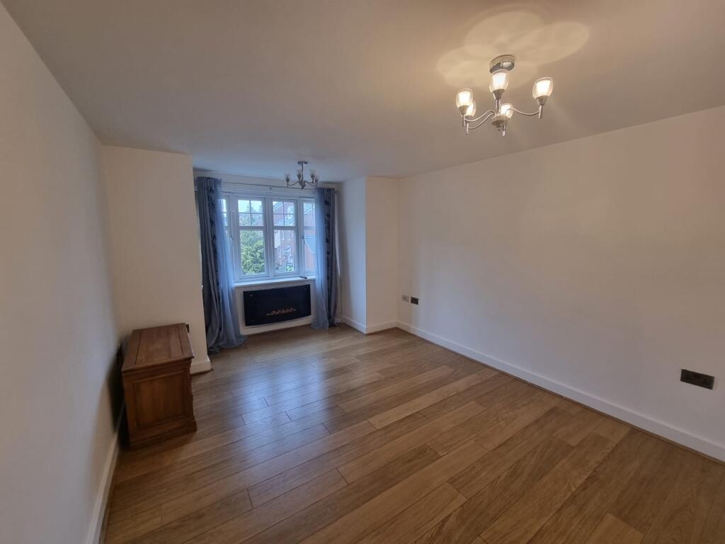 Main image of property: Berkeley close WA5