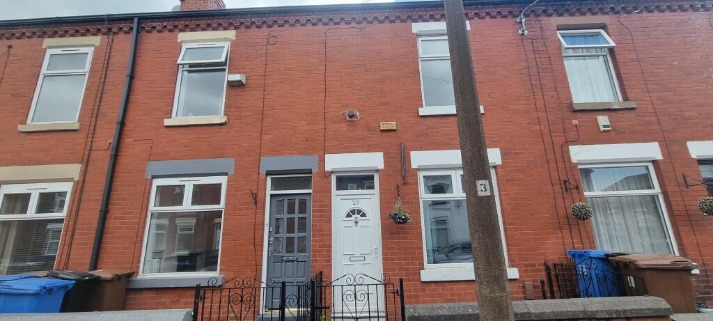 Main image of property: Lingard street SK5