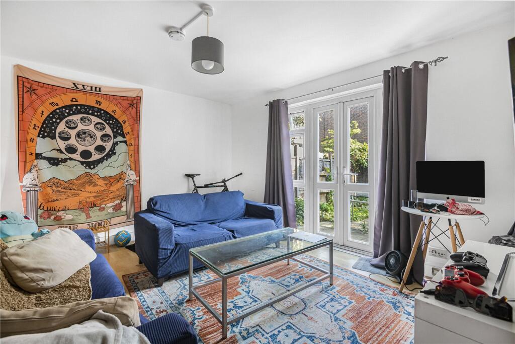 Main image of property: Evelyn Walk, London, N1