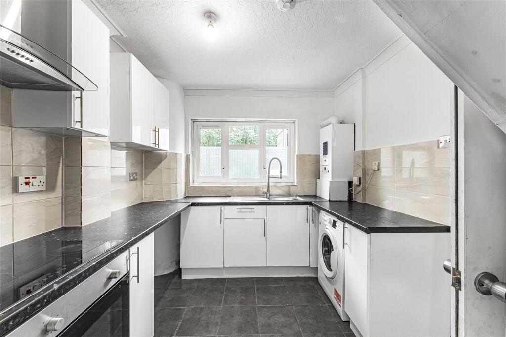 Main image of property: New North Road, Hoxton, London, N1
