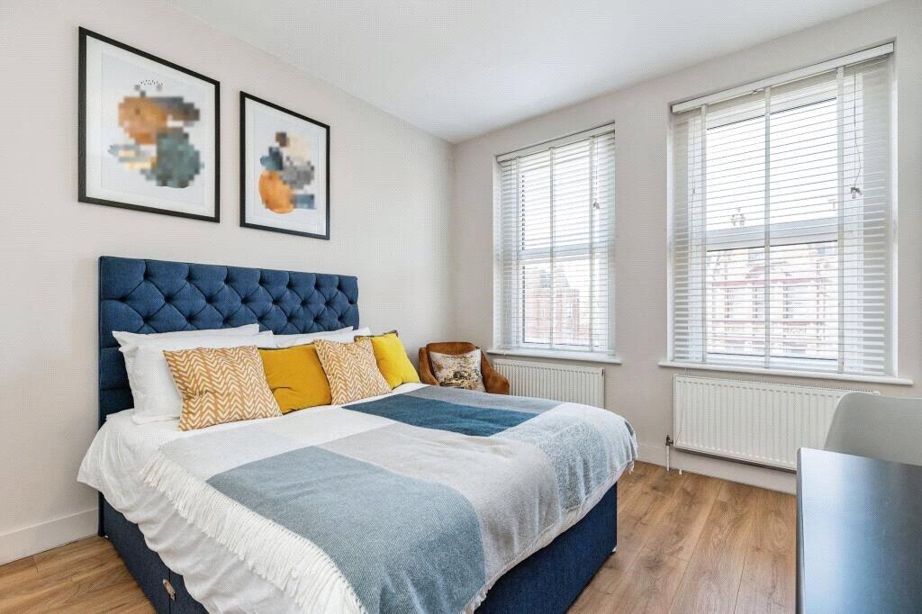 Main image of property: 172a Finchley Road, London, NW3
