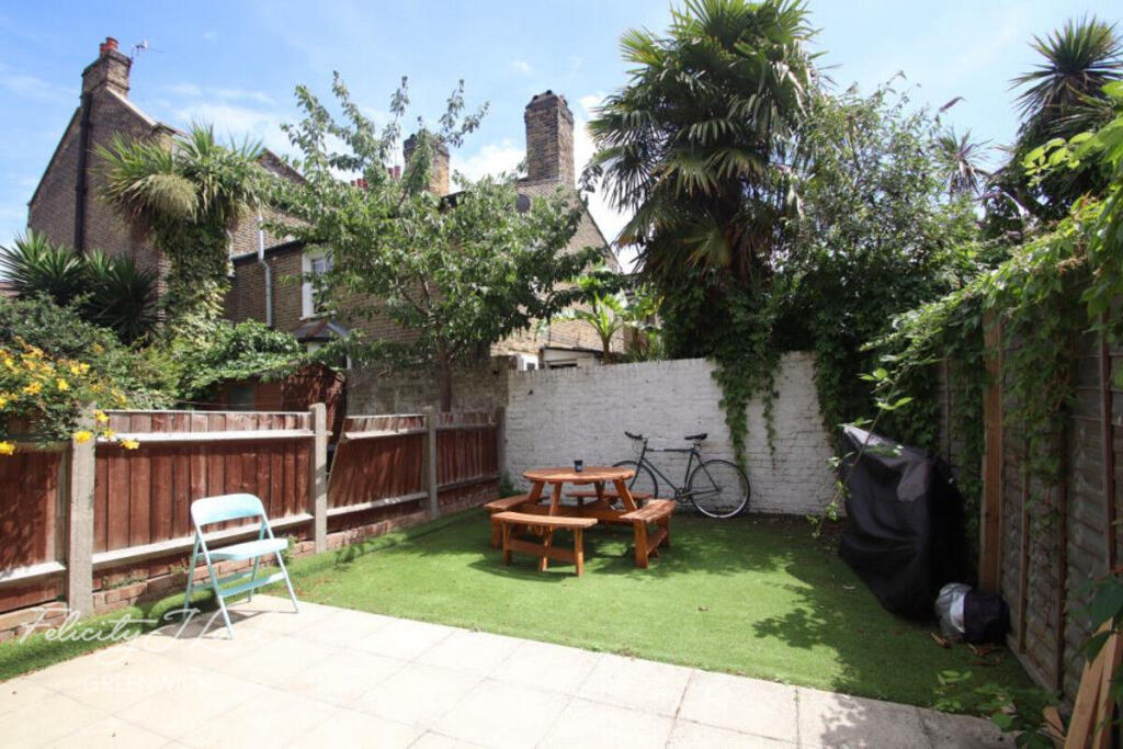 Main image of property: Alloa Road, London