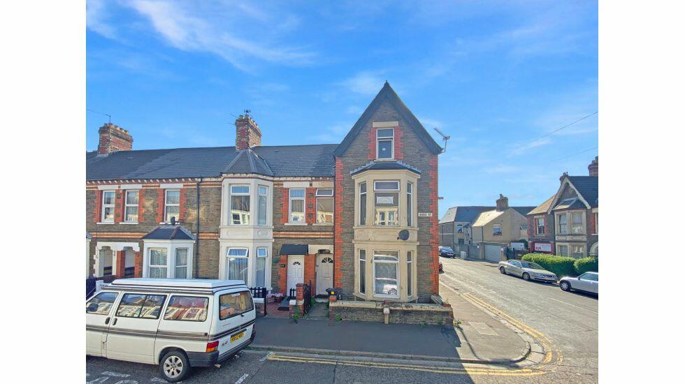 3 bedroom flat for rent in 85 Angus Street, Roath, Cardiff, CF24
