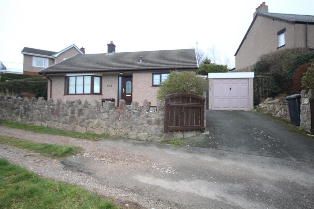 2 bedroom detached bungalow for sale in Tan Y Graig Road, Llysfaen
