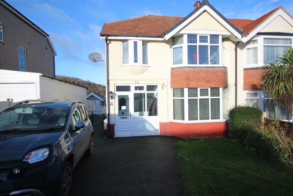 3 bedroom semidetached house for sale in Glyn Avenue, Colwyn Bay, LL29
