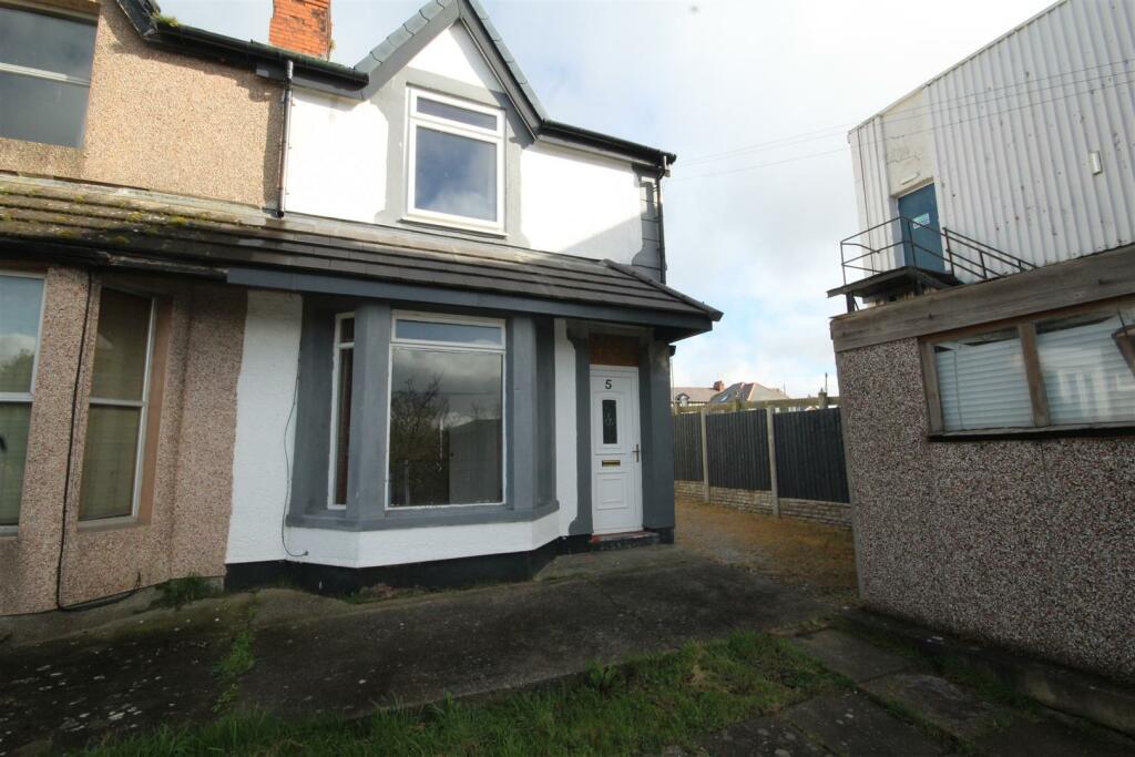 2 bedroom house for sale in Vale View Terrace, Llandudno Junction, LL31